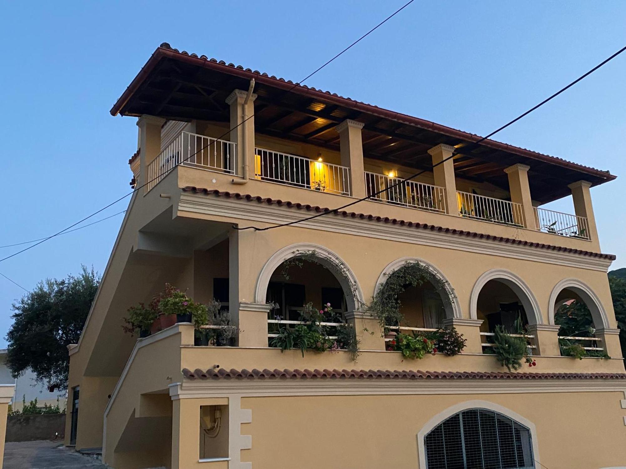 Alexandra'S Boutique House Villa Kato Garouna Buitenkant foto